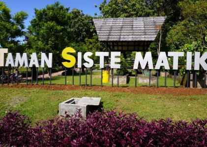 Taman Sistematik