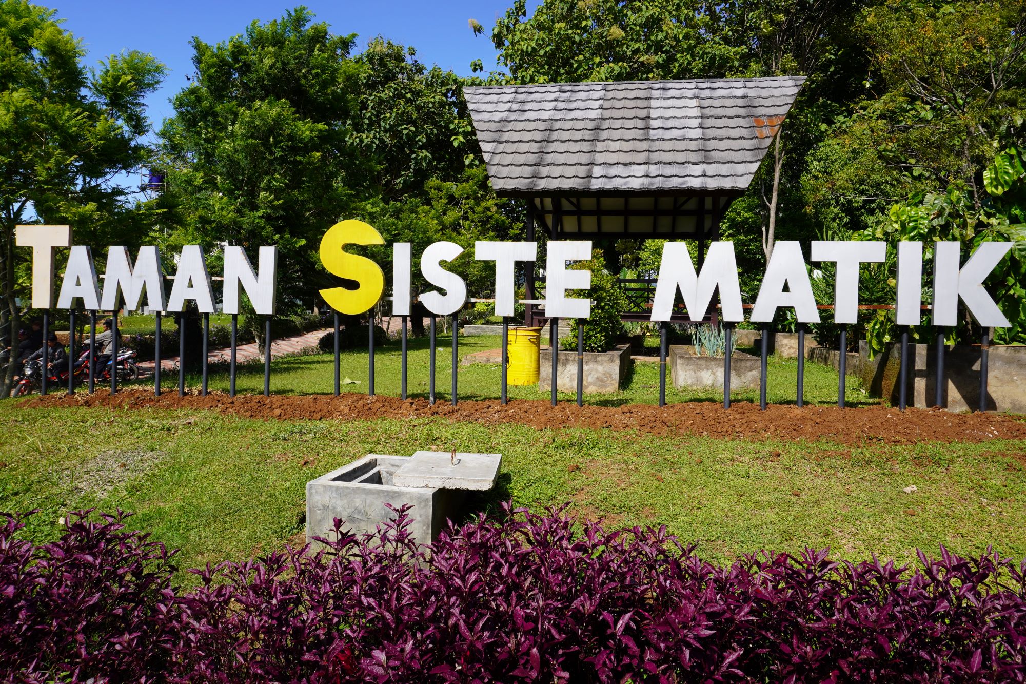 Taman Sistematik